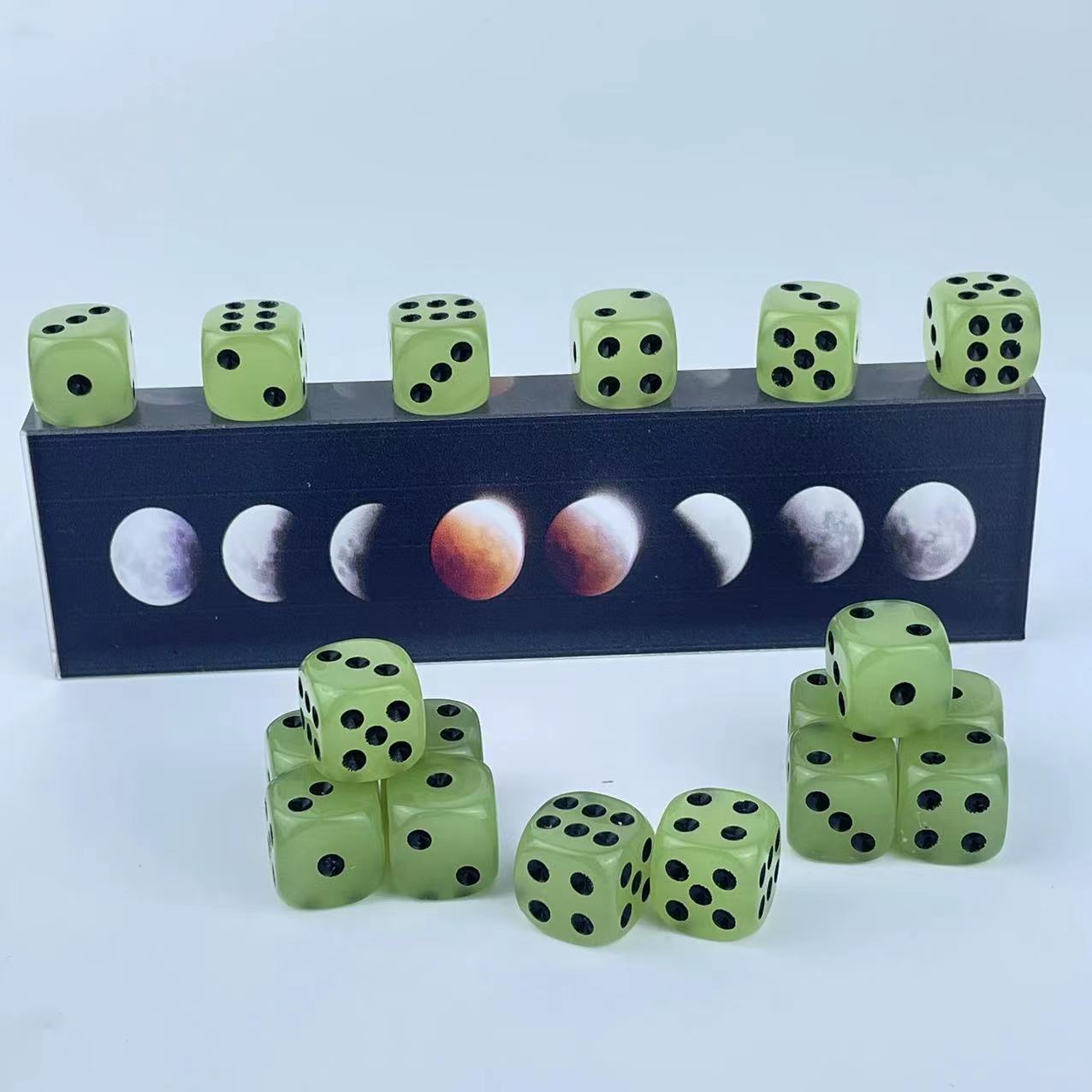 10 Pack 14mm D6 Six Sided Glow - đánh giá và giá Board Game Yahtzee